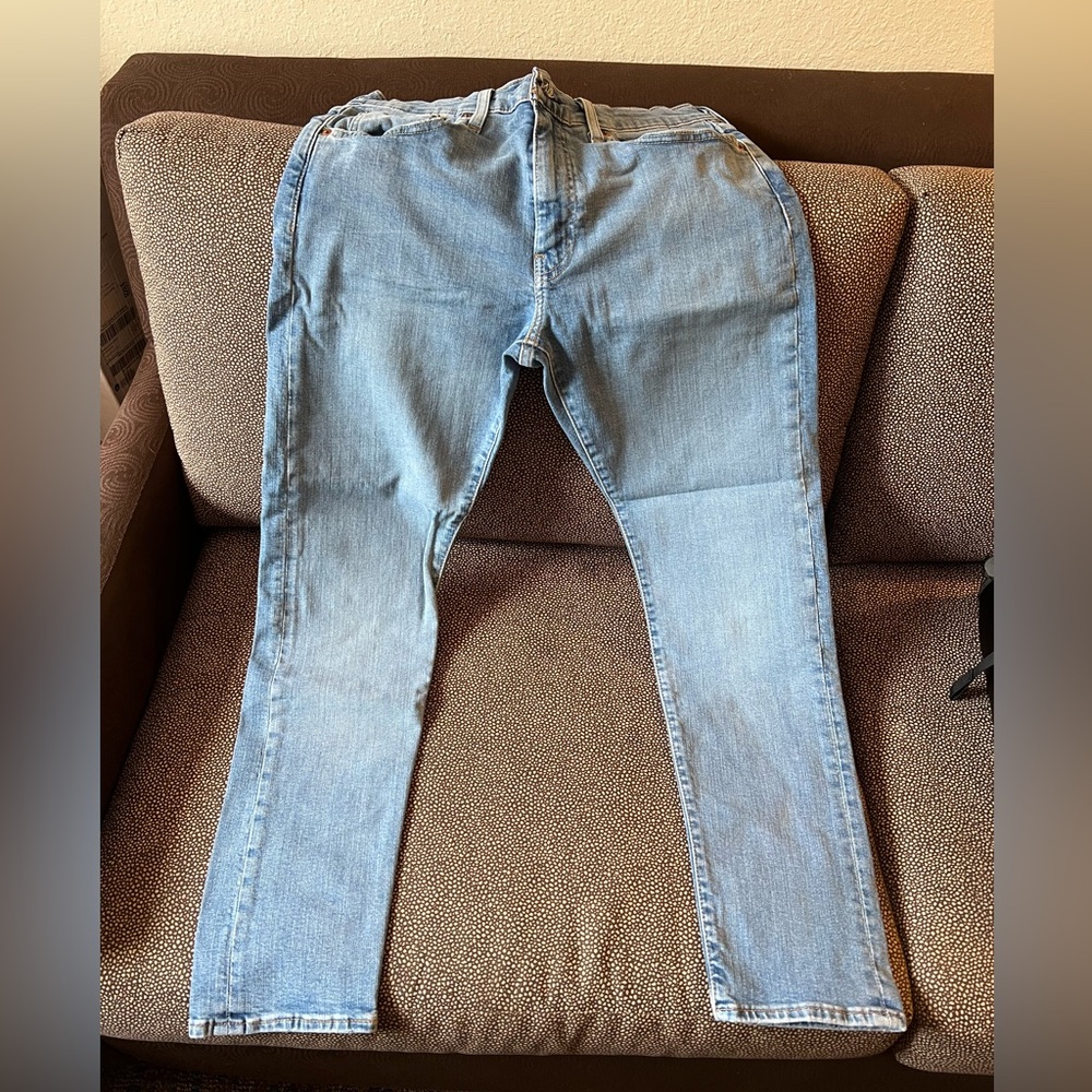 Levi’s Jeans - light blue wash - slim fit